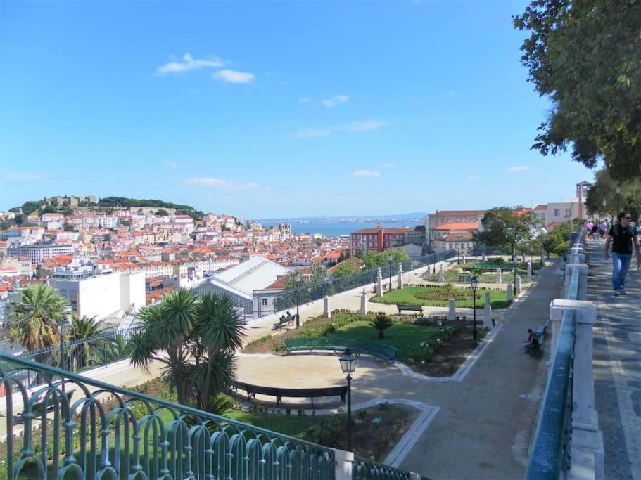 Mm3 Baixa Rossio Castle View! Διαμέρισμα Lisboa Εξωτερικό φωτογραφία